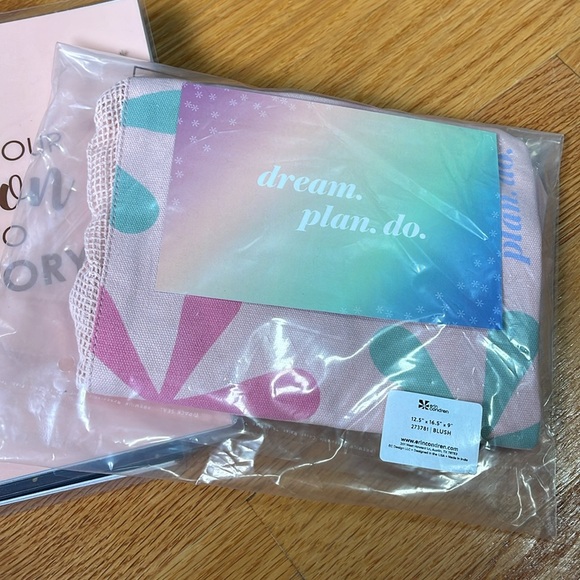 New erin condren guided vision notebook with BONUS grid notebook - never used - Picture 9 of 10